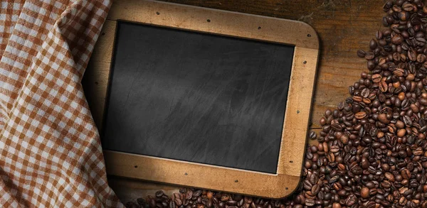 Coffee Beans with Empty Blackboard — Stock Photo, Image