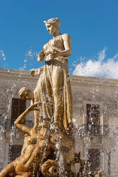 Fontein van Diana - Ortigia Syracuse Sicilië Italië — Stockfoto