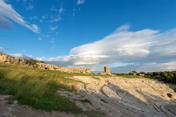 シラキュース - シチリア イタリアにギリシャ ローマ劇場 — ストック写真