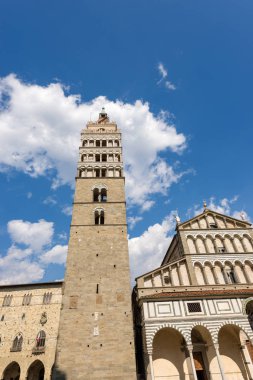 Pistoia İtalya - San Zeno Katedrali'ne