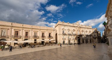 Ortygia Syracuse Sicilya İtalya - katedral Meydanı