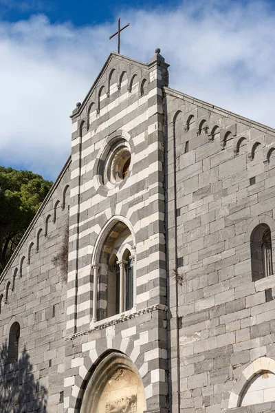 Porto Venere Liguria Italy - San Lorenzo Church – stockfoto