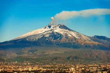 Etna Yanardağı ve Catania - Sicilya İtalya monte