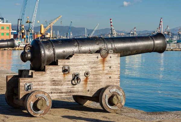 Canhão Naval Velho - La Spezia Itália — Fotografia de Stock