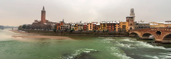 Verona Italy - Cityscape and Adige River — Stock Photo, Image