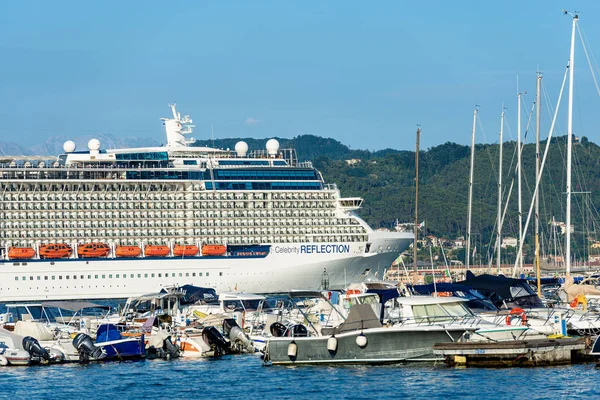 Celebrity X Cruises Reflection Ship - Haven van La Spezia Italië — Stockfoto