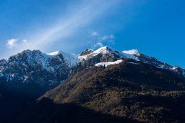 Tenno Gölü yakınlarındaki Pichee Giudicarie Alpleri Trentino İtalya