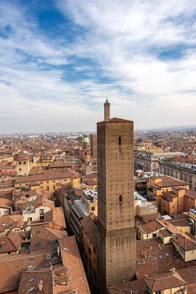 Bologna Cidade Com Azzoguidi Garisenda Asinelli Torre Basílica Santi Bartolomeo — Fotografia de Stock