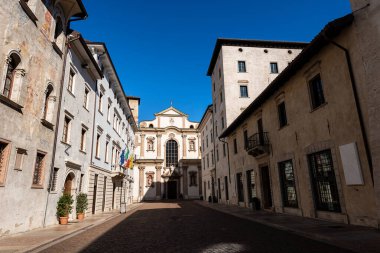 Trento şehri, San Francesco Saverio Kilisesi 'nin Barok tarzı cephesi (1711), Trentino-Alto Adige, İtalya, Avrupa