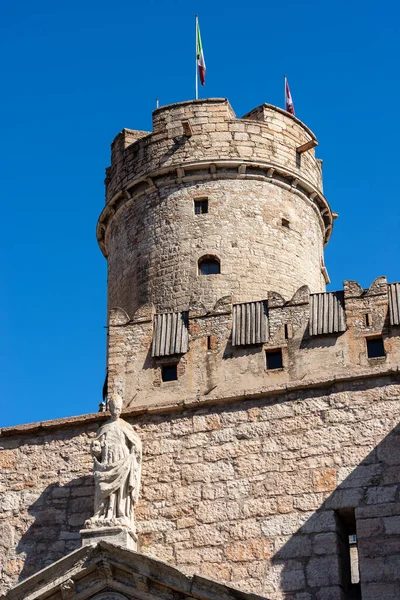 Castello Del Buonconsiglio Nebo Castelvecchio Kruhovou Věží Torre Augusto Xiii — Stock fotografie