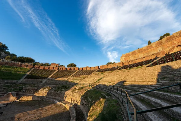 Antiguo Teatro Griego Romano Atardecer Ciudad Taormina Messina Isla Sicilia — Foto de Stock