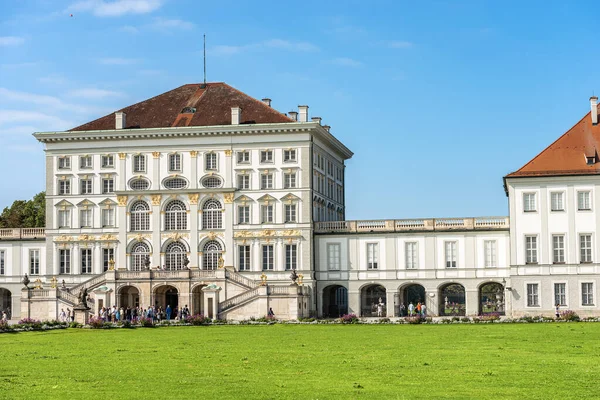 Mnichov Německo Září 2018 Turisté Navštíví Nymfenburský Palác Zámek Nymfenburg — Stock fotografie