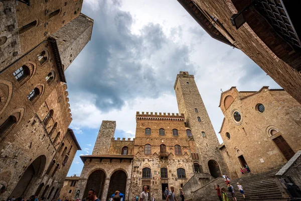 San Gimignano Tuscany Italy July 2014 Piazza Del Duomo Cathedral — Stock Photo, Image