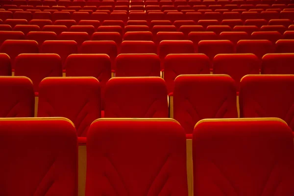 Kursi kosong dalam bioskop — Stok Foto