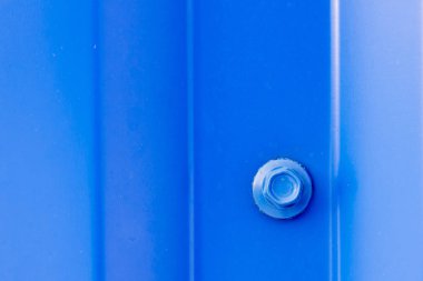 Mavi metal vidalı cıvata sayfası profilli