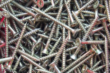 Yüz kendini vida dokunarak 