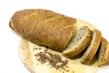 Ekmek handmeid keten ile dilimler halinde kesilir