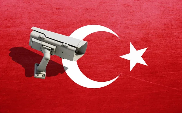 CCTV kamera på bakgrund av Turkiet flagga — Stockfoto