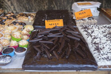 Satılık çikolatalı kek