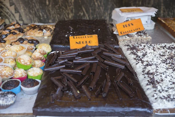 チョコレート ケーキ発売 — ストック写真