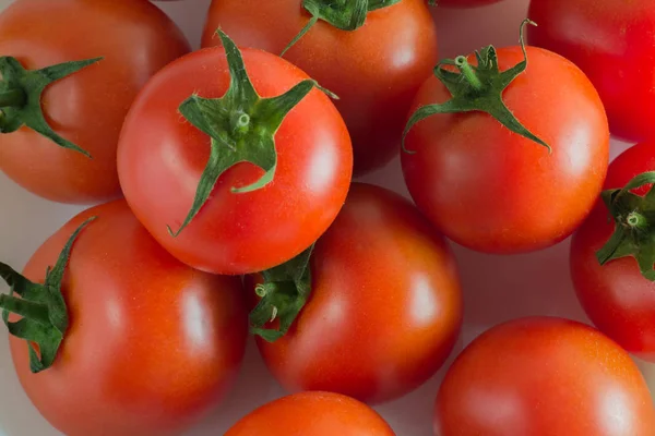 Grandes tomates rouges pour fond — Photo