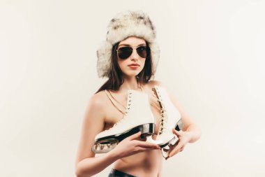 Buz pateni olan kadın. Kış style