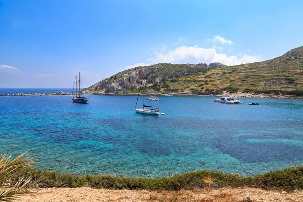 Mar mediterráneo idílico cerca de knidos en Datca, Turquía —  Fotos de Stock