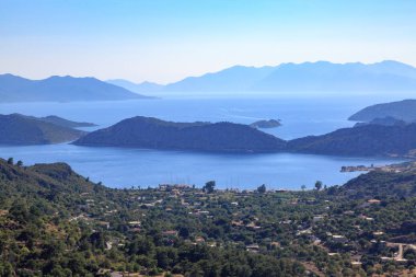 Marmaris, Türkiye'de deniz ile söğüt Köyü