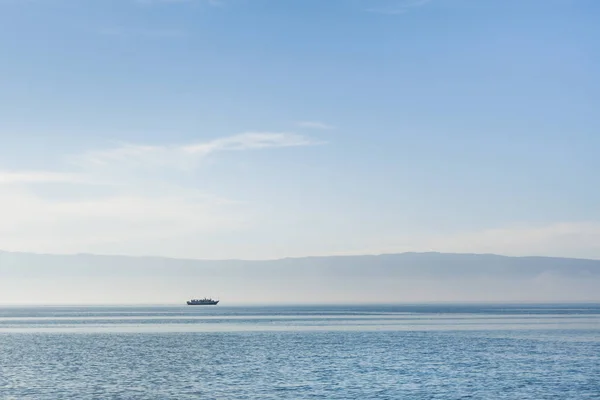 Huzurlu havalarda Deniz Baykal
