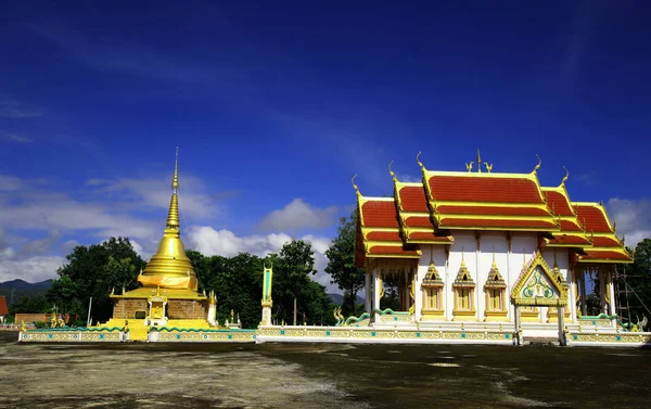 Cliff Buddha, Wat Pha Sam Ngao, Province de Tak, Thaïlande . — Photo