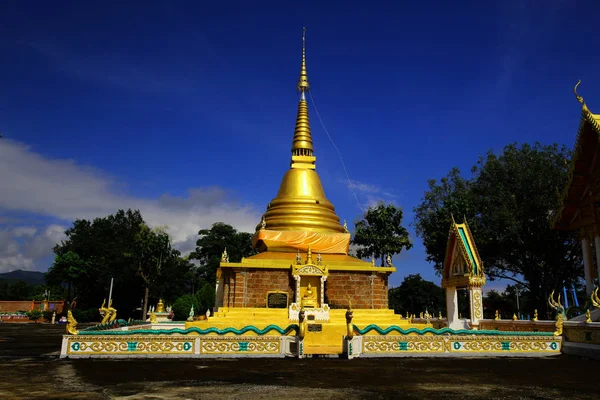 Image du temple de la pagode dorée, Thaïlande . — Photo