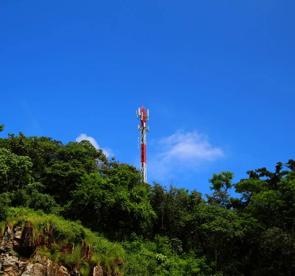 Image de l'antenne téléphonique — Photo