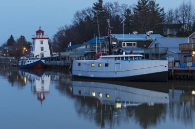 Erken kış limanda Huron Gölü