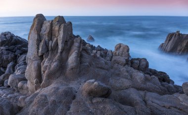 Twilight - Monterey Körfezi, Kaliforniya, kayalık sahil şeridi