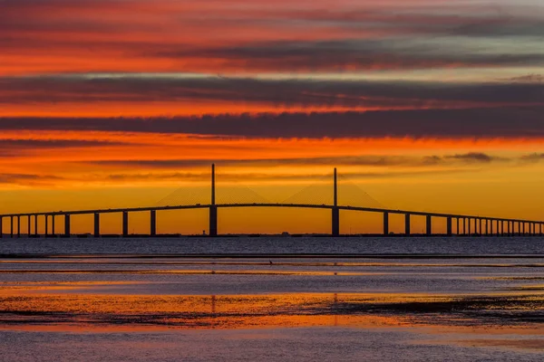 Sunshine Skyway Bridge Úsvitu Petersburg Florida — Stock fotografie