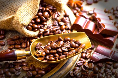 Eski arka plan üzerinde siyah kahve