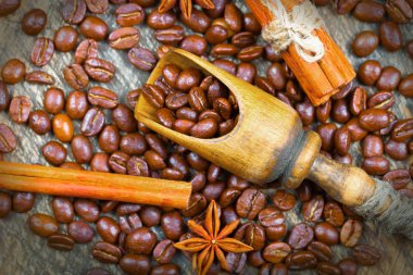 Eski arka plan üzerinde siyah kahve