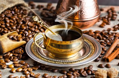 Eski arka plan üzerinde siyah kahve