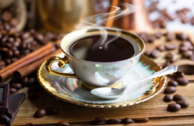 Eski arka plan üzerinde siyah kahve