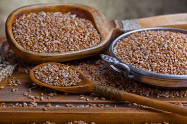 Buğday fasulye masada