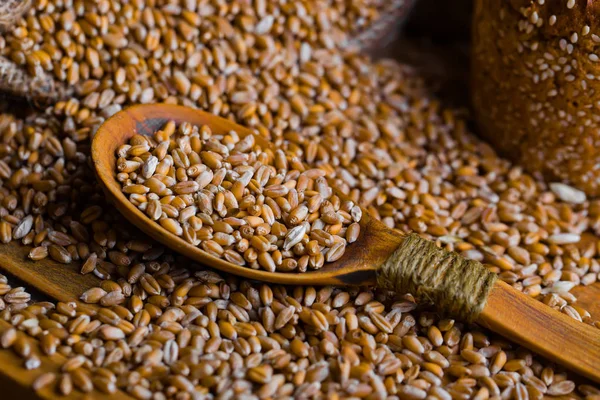 Buğday fasulye masada