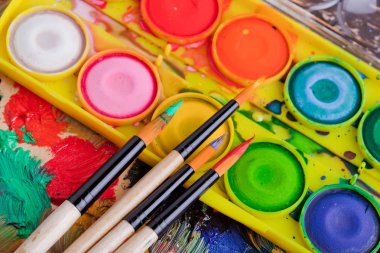 boya ve fırça çizimi için