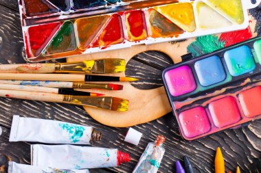 boya ve fırça çizimi için