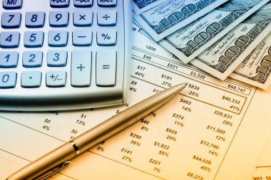 Masada ofiste iş nesneleri