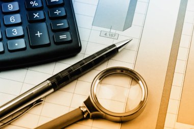 Masada ofiste iş nesneleri