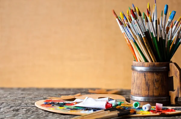 Paints and brush for drawing — Stock Photo, Image