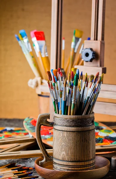 boya ve fırça çizimi için