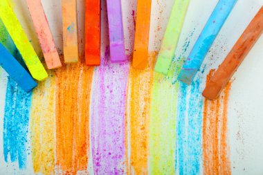 boya kalemi bir kağıt sayfası