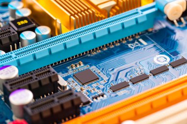 Bilgisayar anakart portre