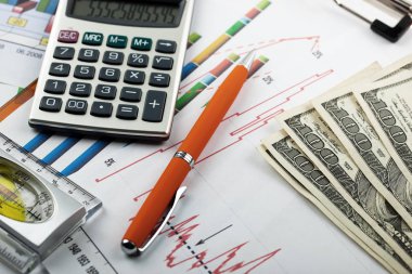 Masada ofiste iş nesneleri